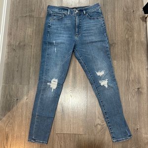 Women’s skinny jeans